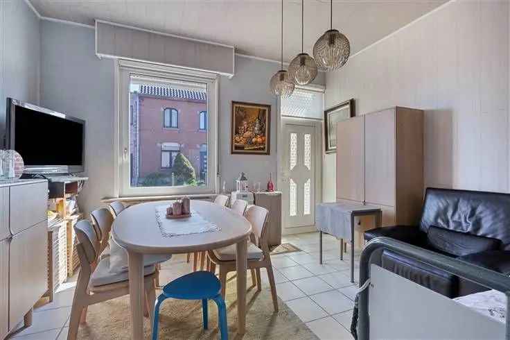 Huis Te Koop Ramsdonk: Halfopen Bebouwing met Ruime Garage