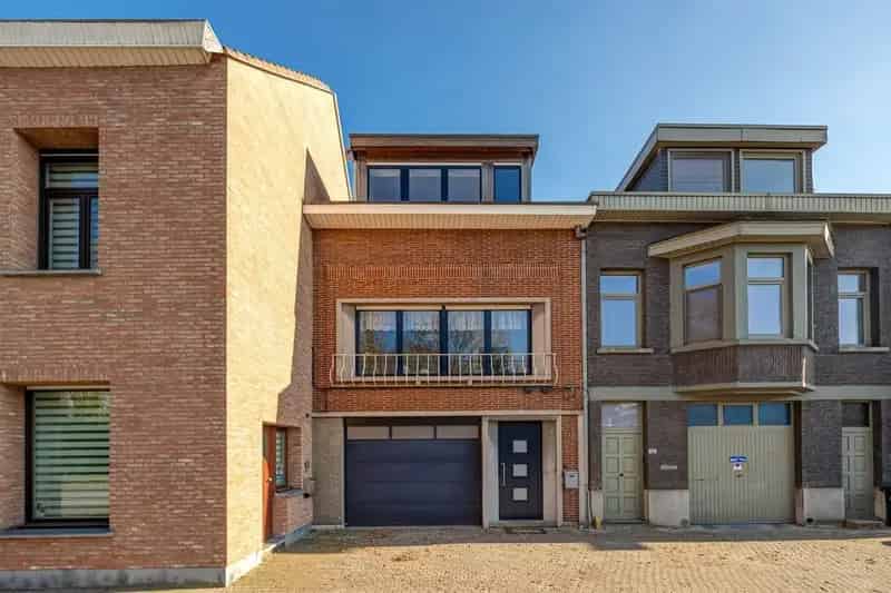 Gezond Huis Met Extra Garagebox