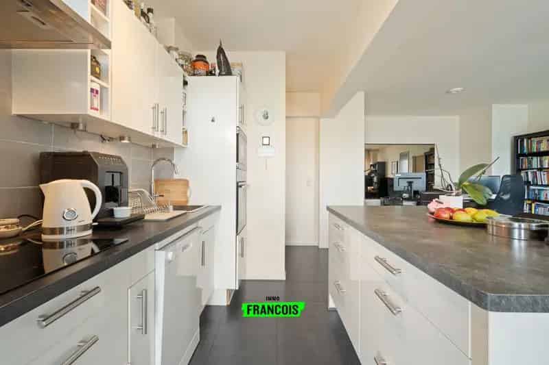 Appartement te koop Evere 2 slaapkamers groot terras