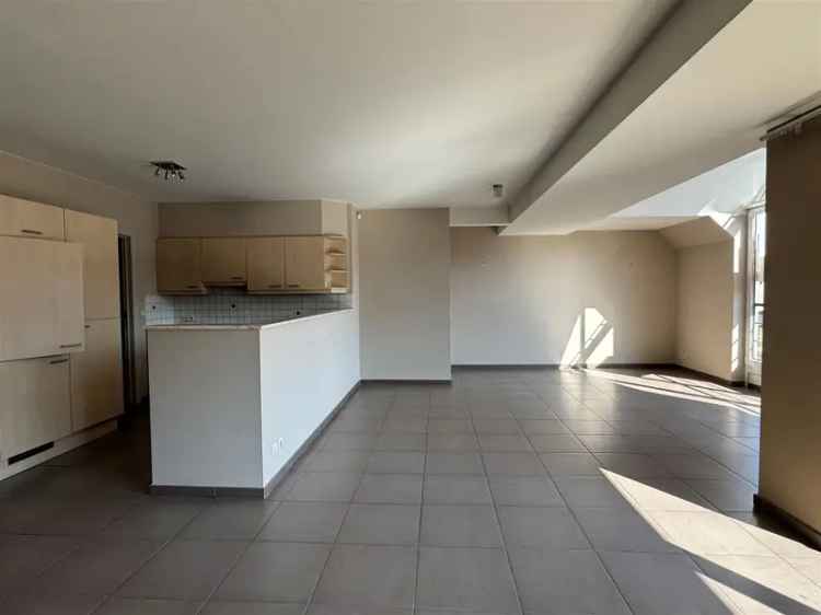Ruim 2 Slaapkamer Appartement te Huur Centrum Aalst