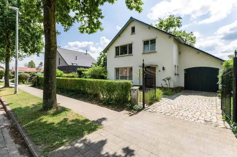 Huis te huur Oelegem: Karaktervolle woning met tuin en garage