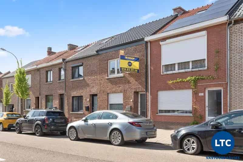 Rijwoning Tienen - Ruime Tuin - Veel Potentieel