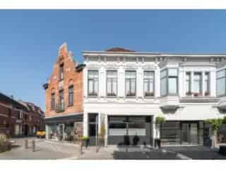 Huis te koop Lokeren - Veel ruimte en karakter