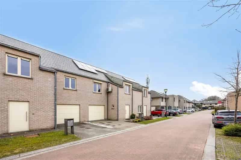 Huis te huur: Instapklare gezinswoning met tuin en moderne voorzieningen