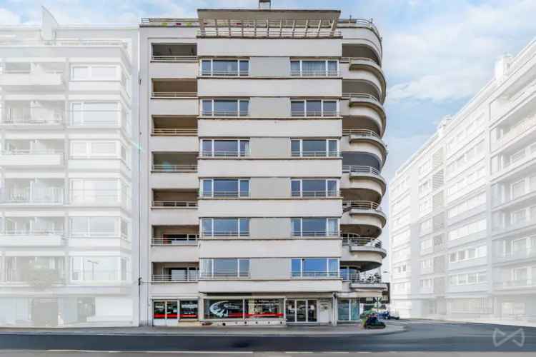 Luxe Penthouse te Koop nabij Maas en Park Boverie
