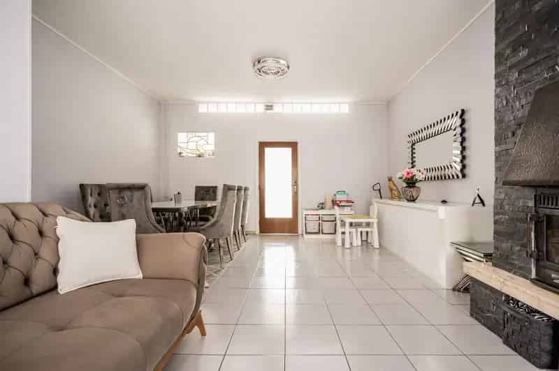 Instapklare Familiewoning 5 Slaapkamers Stadsterras Mechelen