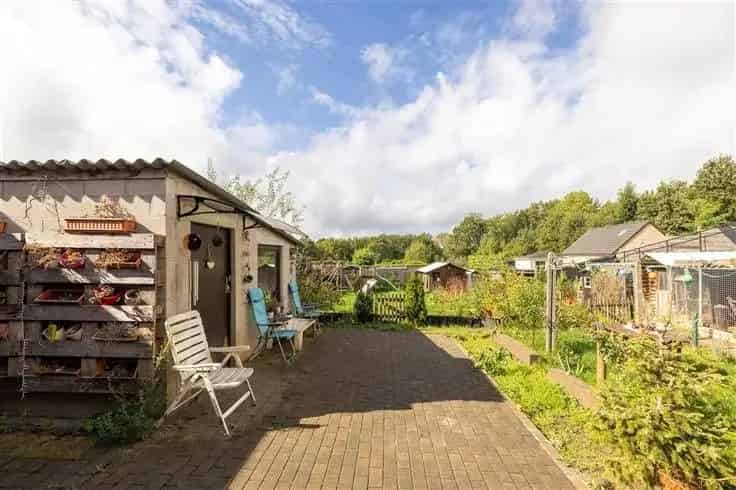 Op te frissen HOB 4 slaapkamers tuin berging Rustige ligging