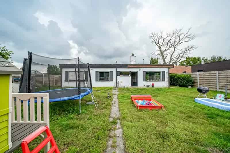 Ruime Bungalow te koop Ettelgem 3 slaapkamers