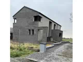 Huis te Koop Châtelet - Villa 4 Gevels 8 Are