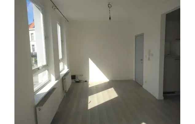 Huur 1 slaapkamer appartement van 52 m² in Antwerp