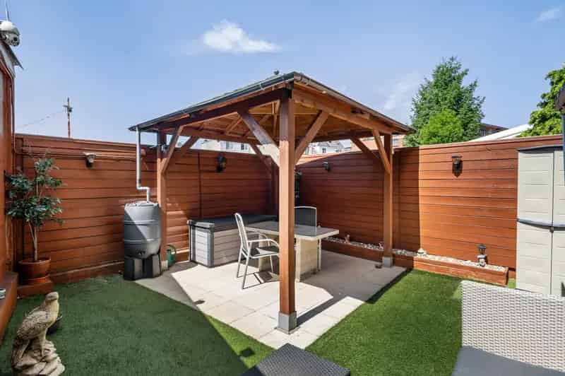 Gelijkvloers appartement met tuin te huur nabij Antwerpen
