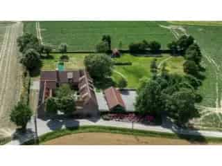Fermette te koop Estaimpuis - Ruime gerenoveerde hoeve met zwemvijver