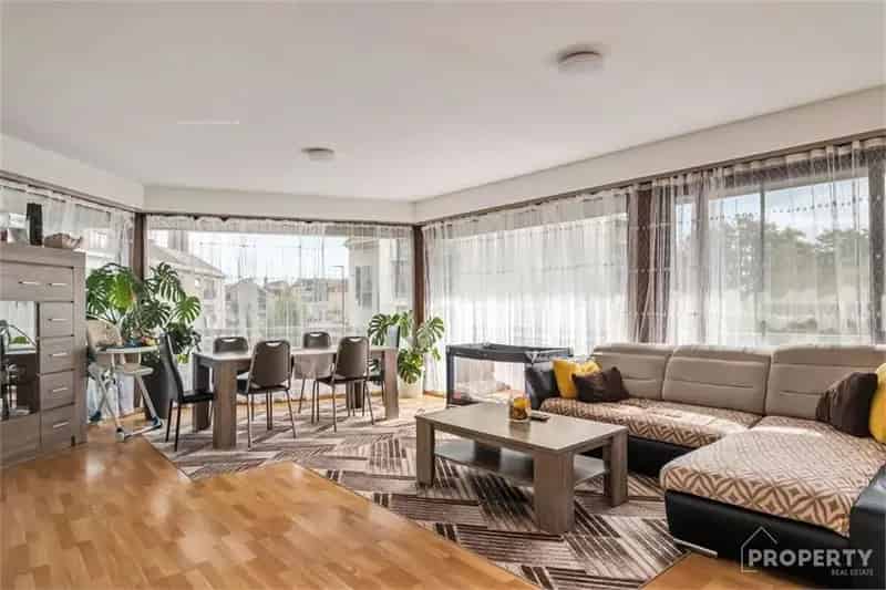 Appartement te koop Oostrozebeke 2 slaapkamers 125m2