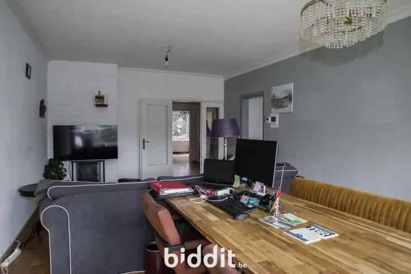 Appartement te Wilrijk 2 slaapkamers garage terrassen