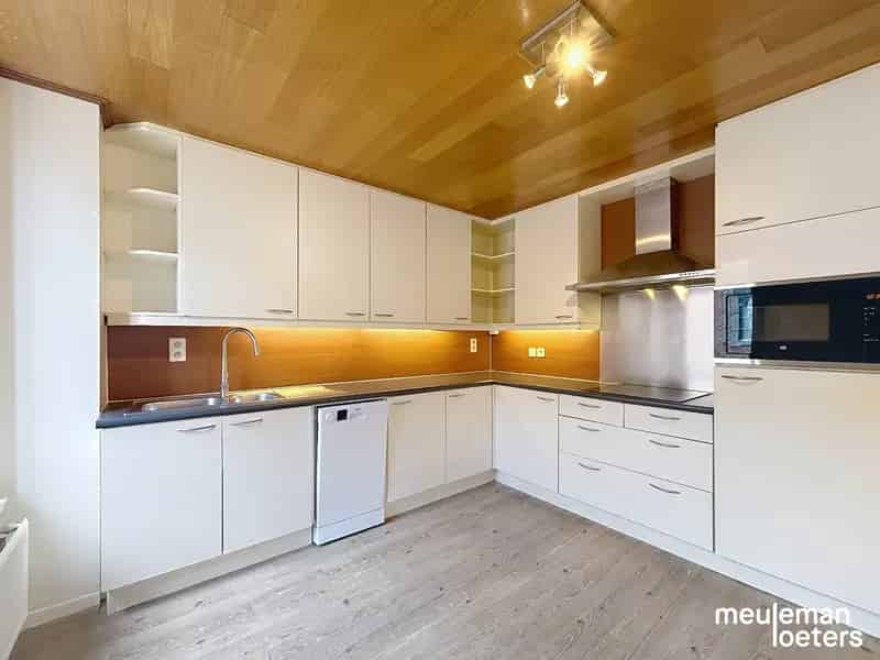 Lichtrijk Duplex Appartement te Koop in Centrum Oedelem