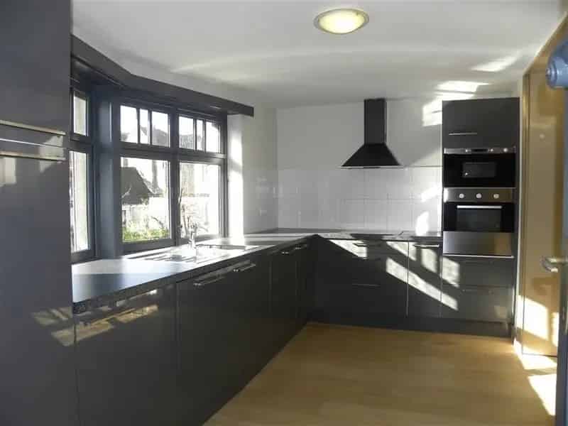 Huis te huur Gent: Ruim 2 slaapkamer appartement in Art Deco gebouw