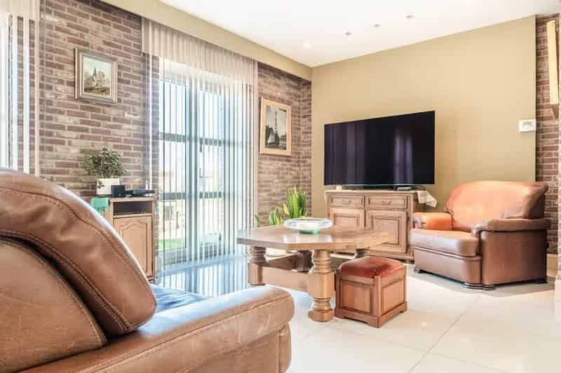 Gerenoveerde woning 3 slaapkamers toplocatie