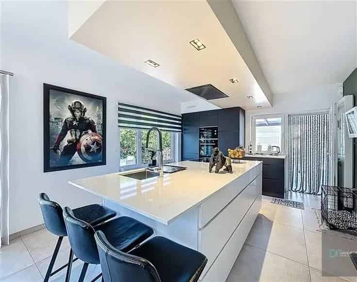 Charmante gerenoveerde villa te Chatelineau