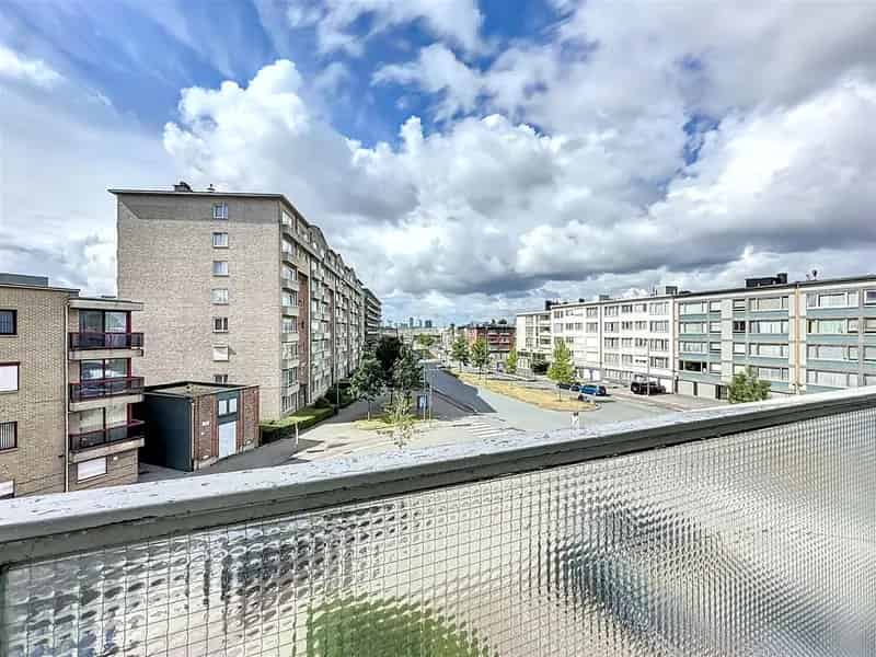 Ruim appartement te huur Merksem 115m2 2 slaapkamers