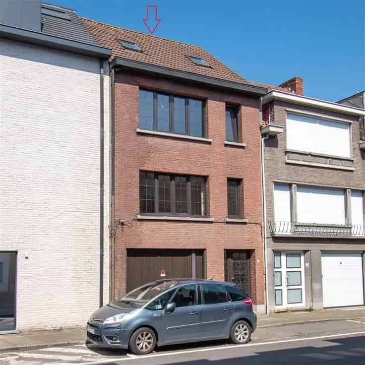 Huis Te Koop Schoten 4-6 slaapkamers Tuin Garage