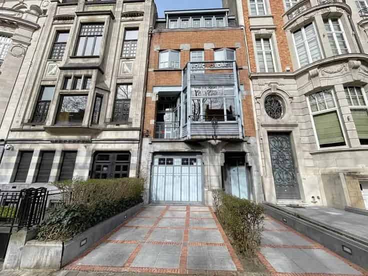 Herenhuis te Koop Avenue Molière Art Nouveau 1913