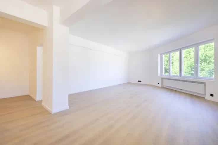 Appartement te Koop Ukkel 103m2 Gerenoveerd 2 slaapkamers EPC B