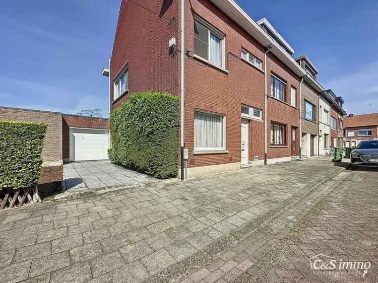 Huis te huur: Renovatieproject met grote tuin