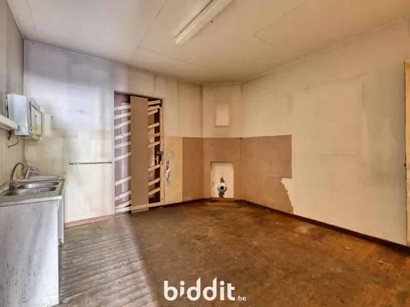 Te renoveren woonhuis grote tuin