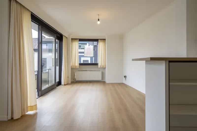Appartement te koop Kortrijk - 2 slaapkamers - gerenoveerd