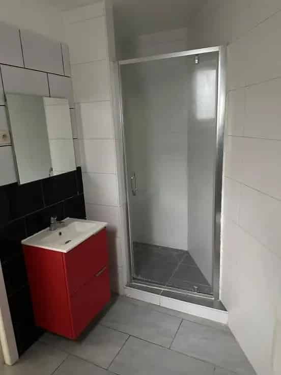 Appartement te renoveren Sint-Gillis
