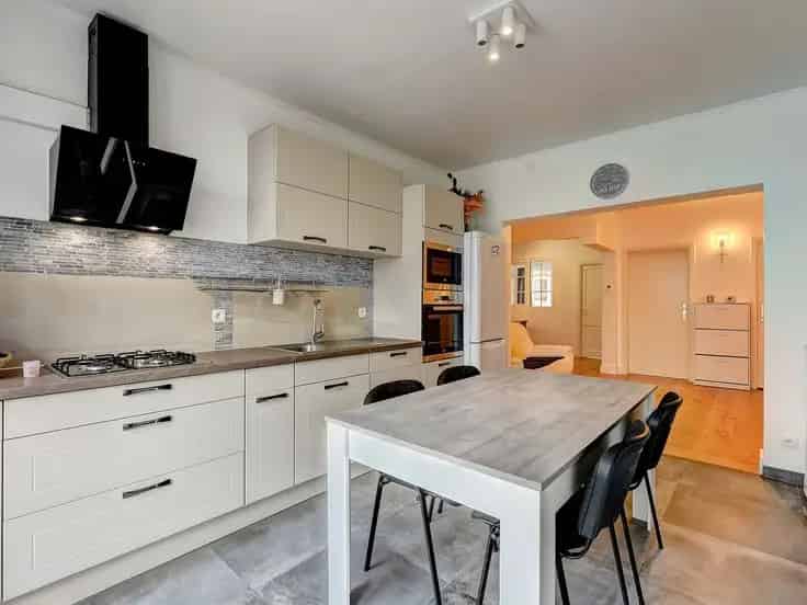 Gerenoveerd Appartement 3 Slaapkamers Centrum Tervuren