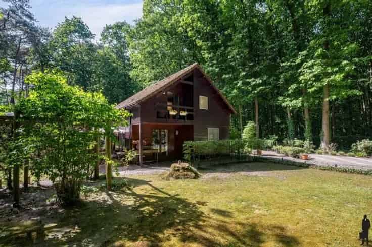 Huis Te Koop Essen: Charmante woning met zwembad
