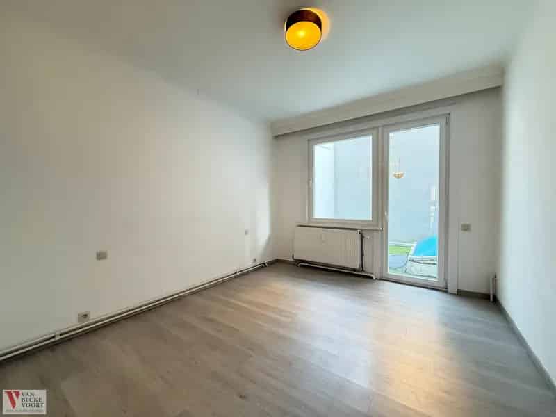 Ruim appartement Oostende 2 slaapkamers Nabij strand