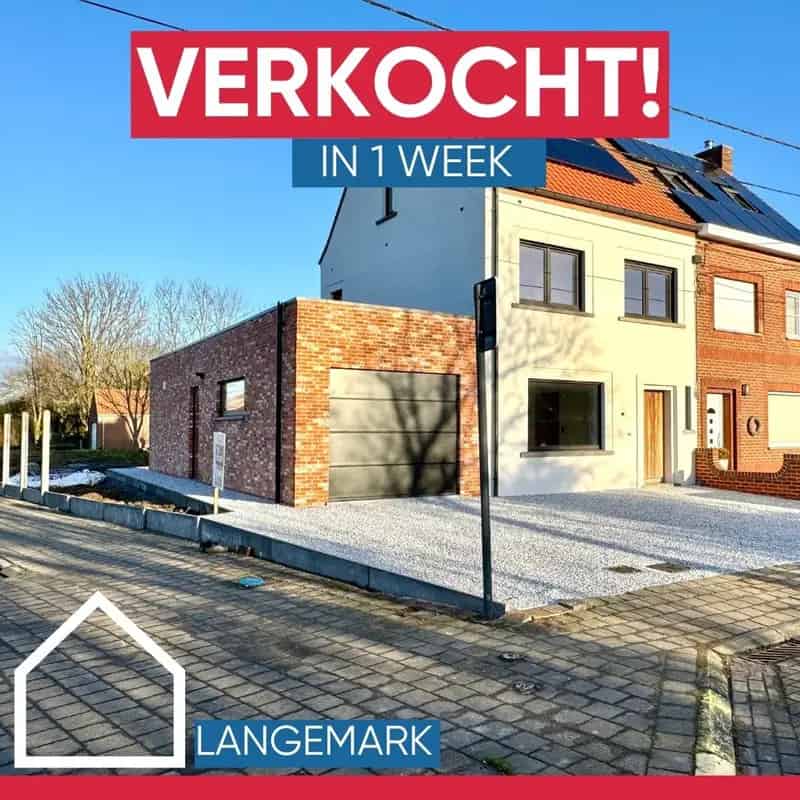Gerenoveerde Halfopen Woning 3 SLPKS 2 Badkamers Tuin Garage