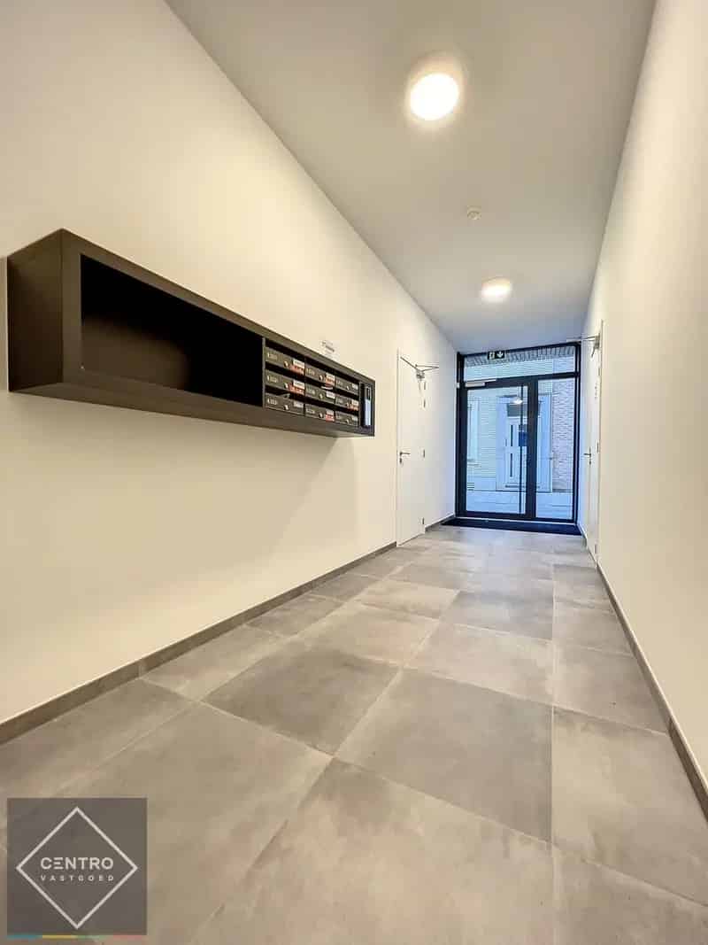 Kantoorruimte Kortrijk 140m² Hoekligging Nabij K