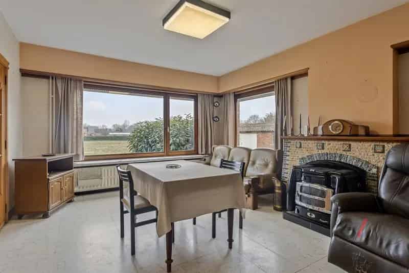 Huis met weiland te koop