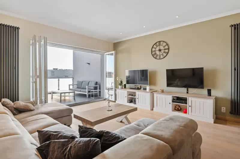 Ruime Halfopen Woning 4-6 SLPKS Kantoor Magazijn Mortsel