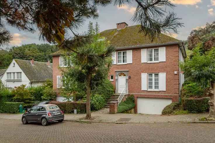 Te koop schitterend 3-front huis in Vogelzang met tuin en garage