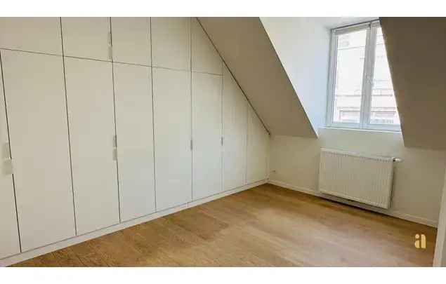 Huur 3 slaapkamer appartement van 128 m² in Ghent