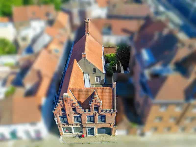 Huis te koop Brugge 6 slaapkamers garage praktijkruimte