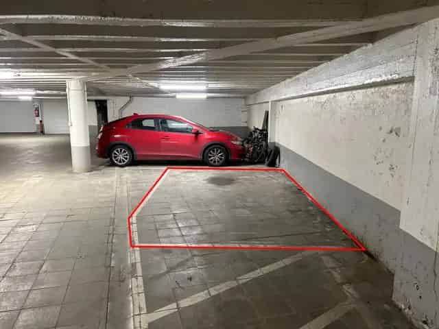 Garagebox te Woluwe-Saint-Lambert