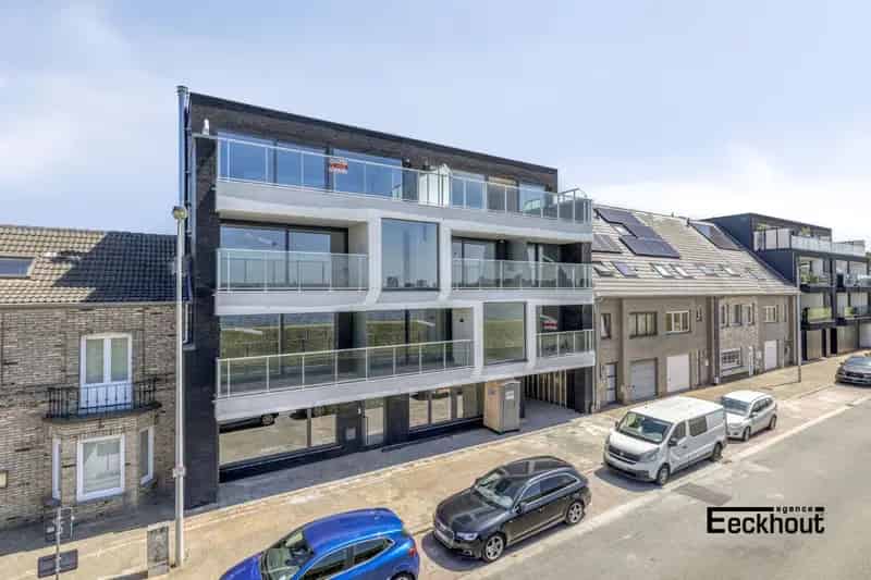 Luxe Penthouse te Koop met Prachtig Spuikomzicht