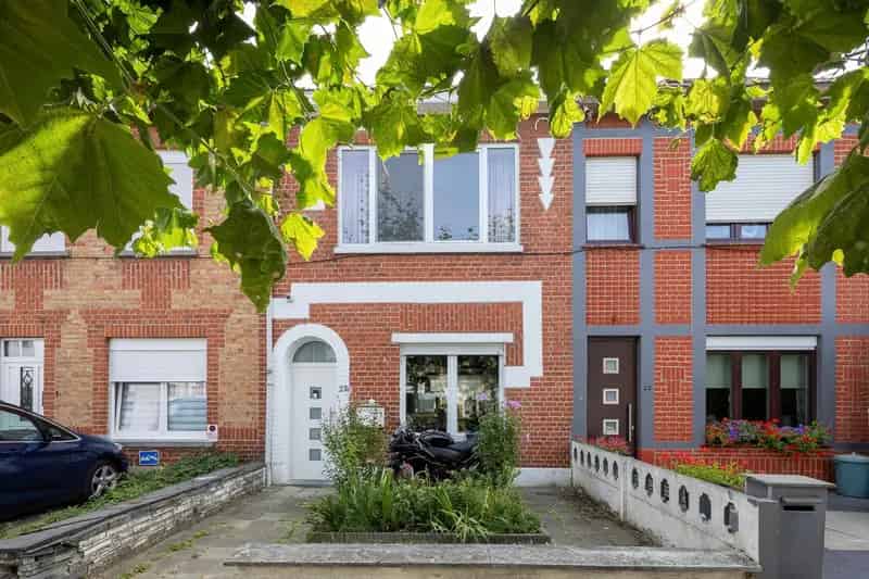 Instapklare woning met 3 (4) slaapkamers en tuin