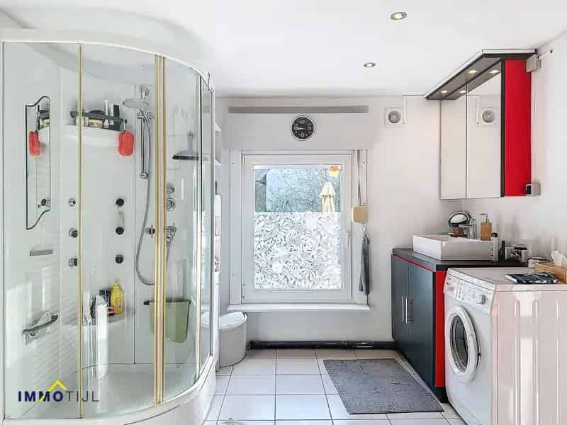 Ruime Open Bebouwing met Tuin en Opslagplaats te Lebbeke