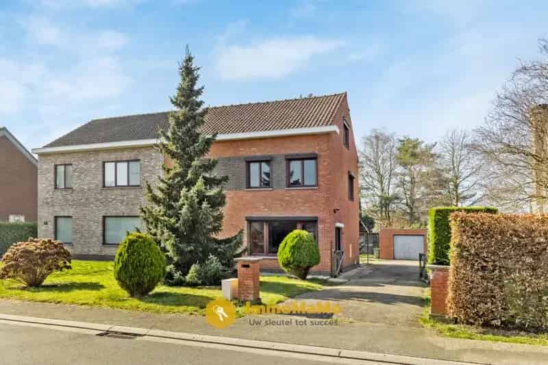 Huis te koop Stekene 3 slaapkamers garage grote tuin