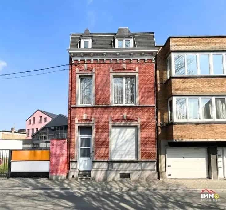 Huis te Koop Luik Renovatieproject 217m2 4 slaapkamers