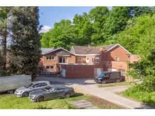 Handelspand te koop Huldenberg - Appartement - Grote woning - Loods