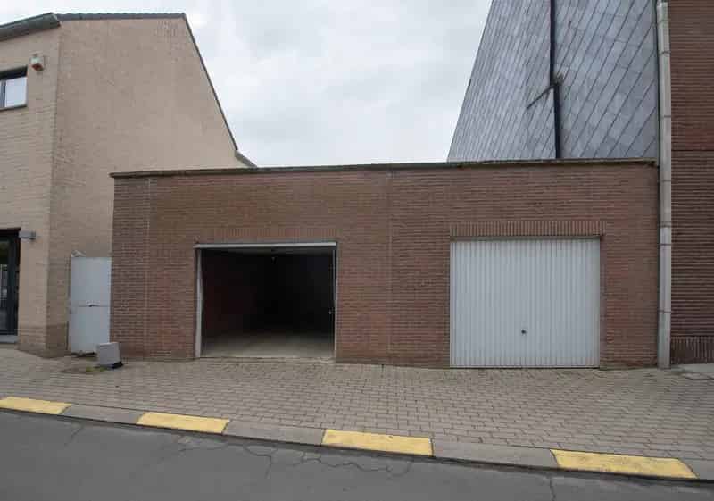 Garagebox te Huur Vroenhoven Nabij Maastricht