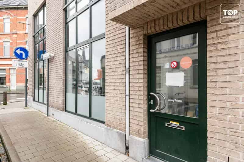 Kapsalon te koop Sint-Amandsberg 58m²