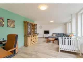 Huis te koop Neeroeteren - Instapklare woning met 3 slaapkamers en tuin